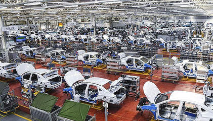 26国、超100家汽车工厂停产！下半年“有订单难交车”危机中的中国汽车产业与智能手机启示录